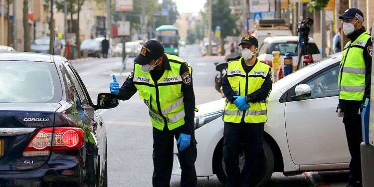 Government mulls lockdown on more corona-hit haredi communities