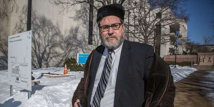 Rabbi who filmed women bathing in mikveh released from prison