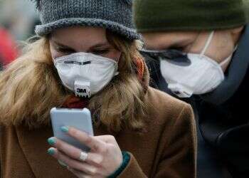 High Court says gov't must legislate COVID-19 phone-tracking