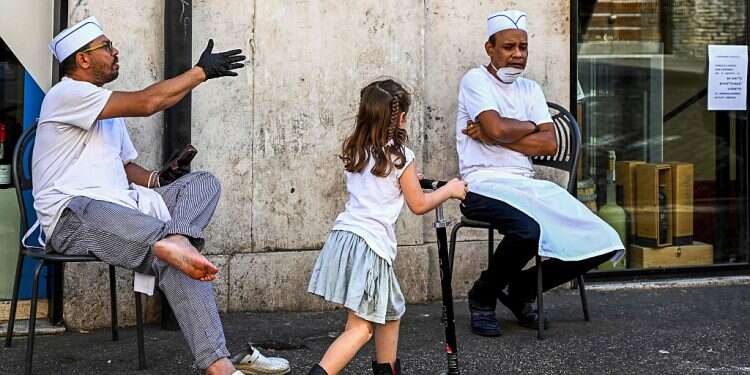 Corona drives 1 in 5 Italian Jewish families to seek financial aid