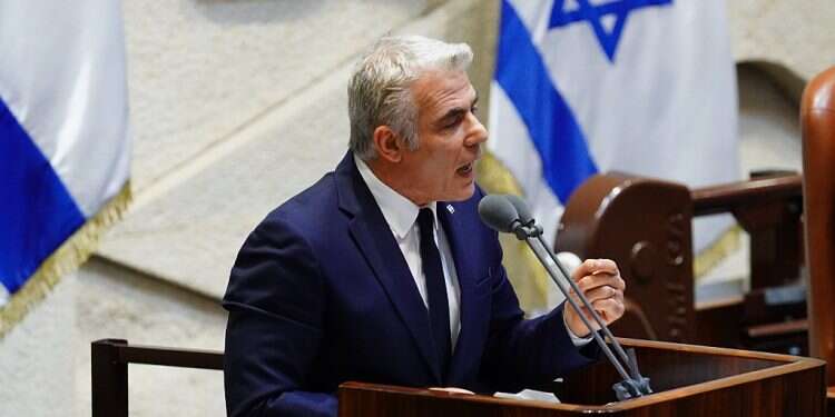 Opposition Leader Yair Lapid (Knesset Press Office/Adina Valdman) 'More ministers than corona patients on ventilators'