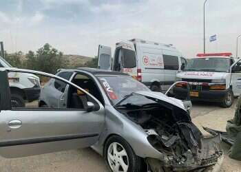 Israeli soldier moderately wounded in ramming attack, terrorist killed