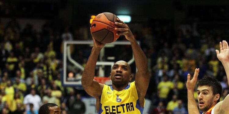 Derrick Sharp in action during a 2010-2011 Turkish Airlines Euroleague Top 16 Date 2 game between African American basketball legend says Israel safer than US