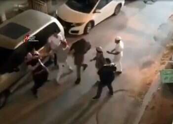 IDF soldier shields Palestinian from Jewish attackers in Hebron