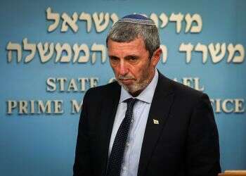 'Netanyahu prefers weak politicians. We're not weak'