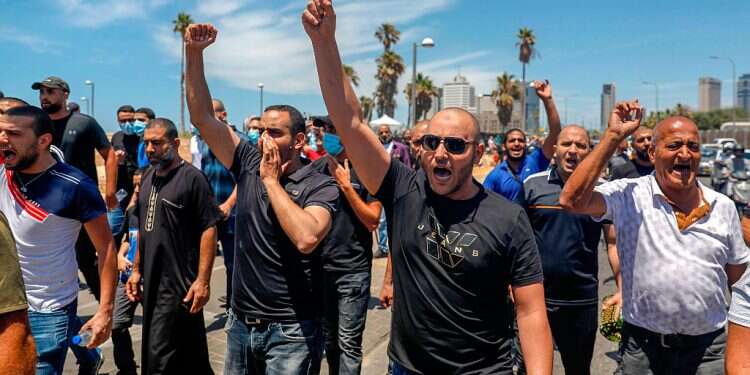 US Embassy asks citizens to be vigilant over Arab riots in Jaffa