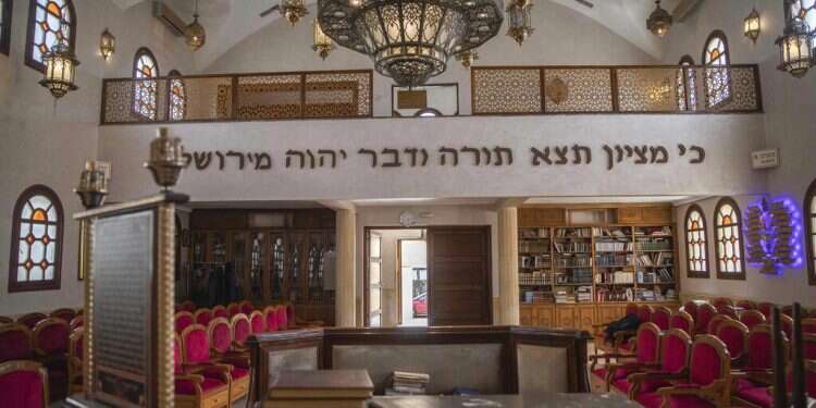 In Morocco, tiny Jewish community grapples with virus