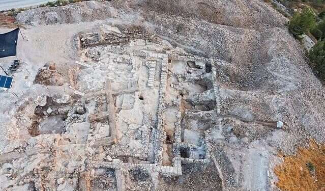 Dozens of First Temple period seals unearthed in Jerusalem