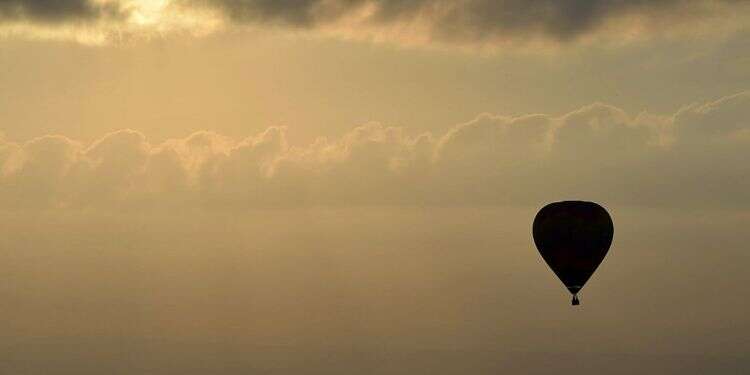 Firm to offer balloon rides from Alaska to 'edge of space'