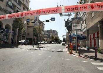 Gov't rolls out aid plan for 'economic corona' as localized lockdowns begin