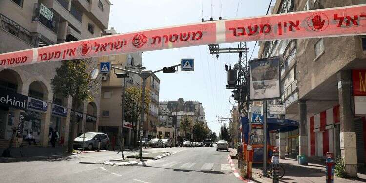 Gov't rolls out aid plan for 'economic corona' as localized lockdowns begin