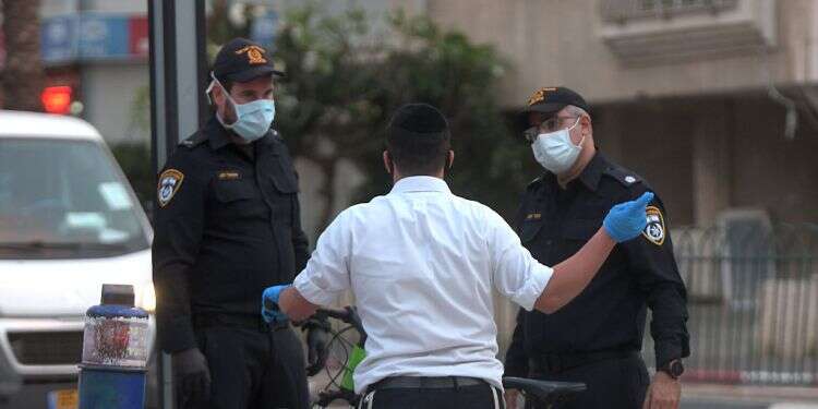 Haredim feel persecuted, decry 'selective enforcement' of corona measures ‎