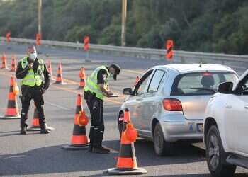 Pandemic races through Israel as 2nd lockdown looms