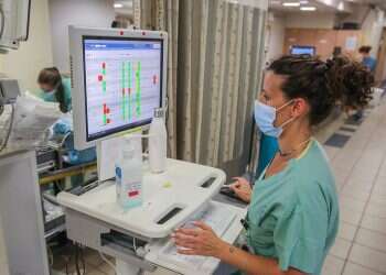 Nurses go on strike as virus tally exceeds 50,000