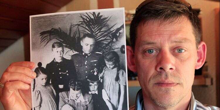 Holocaust survivor 'severed all ties' with grandson of Auschwitz commander