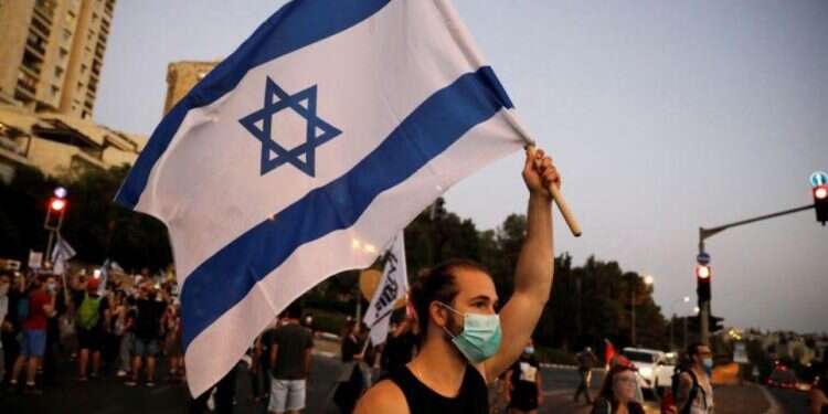 Protesters in Jerusalem, Tuesday 34 arrested as protesters, police clash in Jerusalem