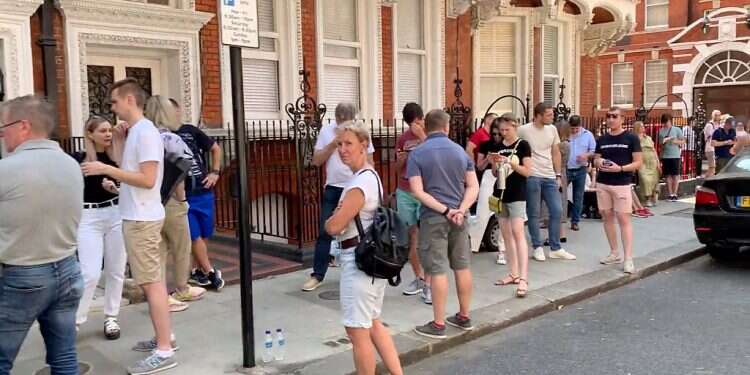 Opposition in Belarus tell Lukashenko to step down after 'illegitimate' election win