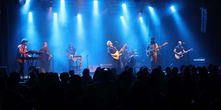 Corona restrictions on open-air shows lifted