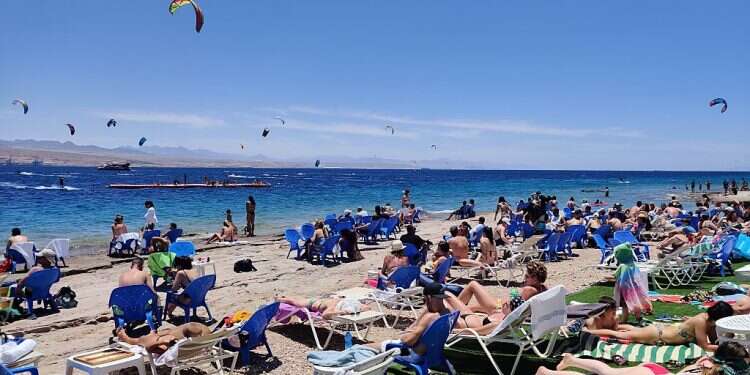 Poll: 1 out of 5 furloughed workers doesn't want to go back