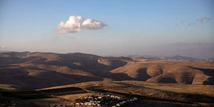 PM: We will 'do everything' to keep Mitzpe Kramim settlement