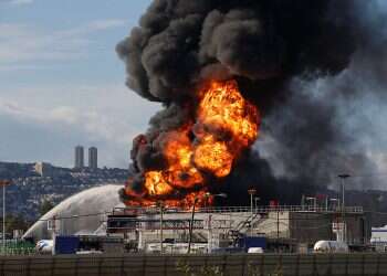 A fire in a fuel tank at Oil Refineries Ltd. in the Haifa Bay, December 2016 'Petrochemical industries not a health hazard'