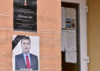Romanian villagers re-elect mayor despite his COVID-19 death