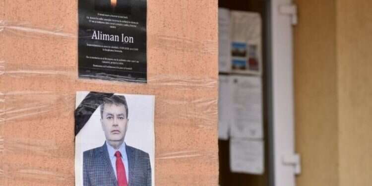 Romanian villagers re-elect mayor despite his COVID-19 death