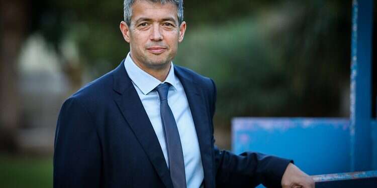 Israel rolls out super-fast 5G network