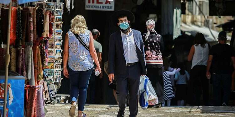 Number of new corona cases surpasses 2,000 for 2nd day in a row