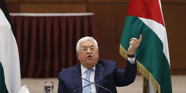 Angered by Arab-Israel ties, PA resigns as Arab League sessions chair