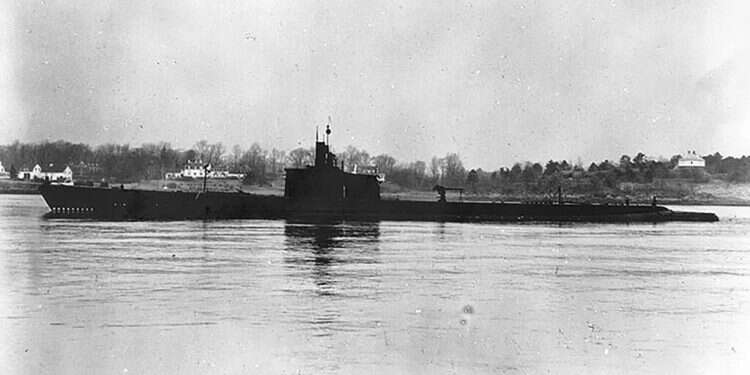 Divers may have found US submarine lost in WWII