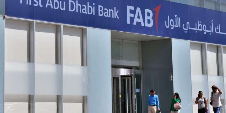 Israel and the UAE have agreed to work together on financial services, with the aim of promoting investment between the two countries Israeli business delegations led by major bank chiefs to visit UAE