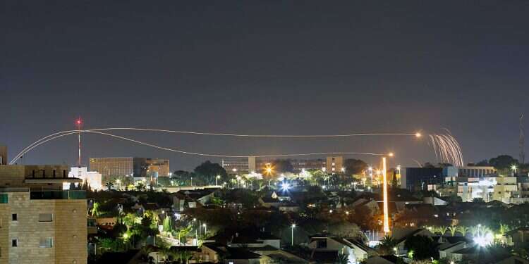 2 Israelis injured by rocket fire in Ashdod as peace deals signed 