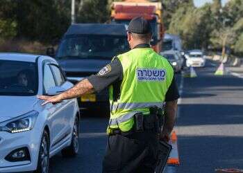 Poll: Public faith in police drops amid 2nd lockdown