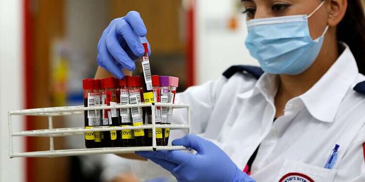 Israeli, Italian firms partner with Health Ministry on COVID treatment