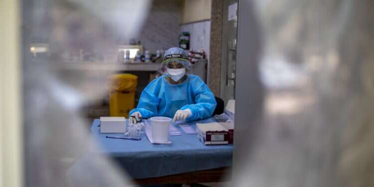 US seizes Iranian missiles, slaps Iran-related sanctions on 11 entities