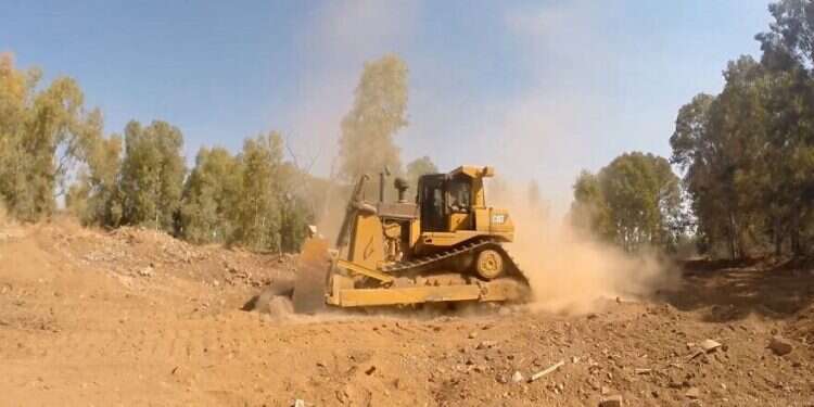 Israeli aerospace giant partners with Australian firm to build autonomous mining fleet