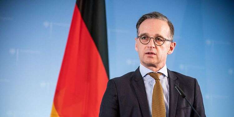 German Foreign Minister Heiko Maas German FM condemns Berlin synagogue vandalism