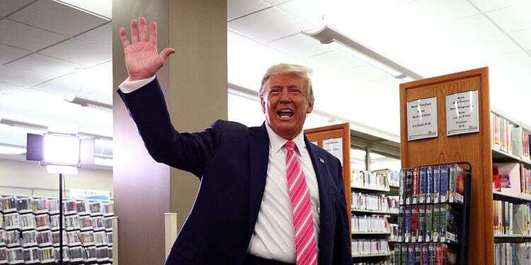 Calmer Trump turns new leaf, builds momentum