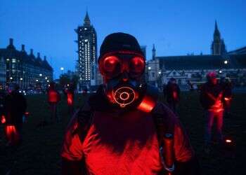 UK to enter new lockdown as COVID cases pass 1 million