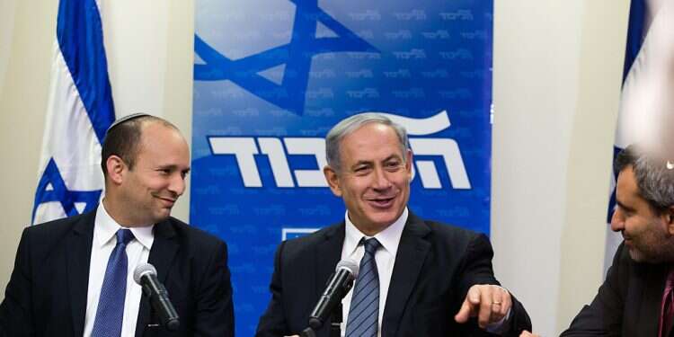 Right-wing bloc growing stronger, polls show