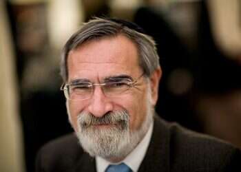 Former UK Chief Rabbi Jonathan Sacks dies at 72