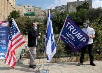 Israeli settlers pray for Trump's re-election at Cave of the Patriarchs