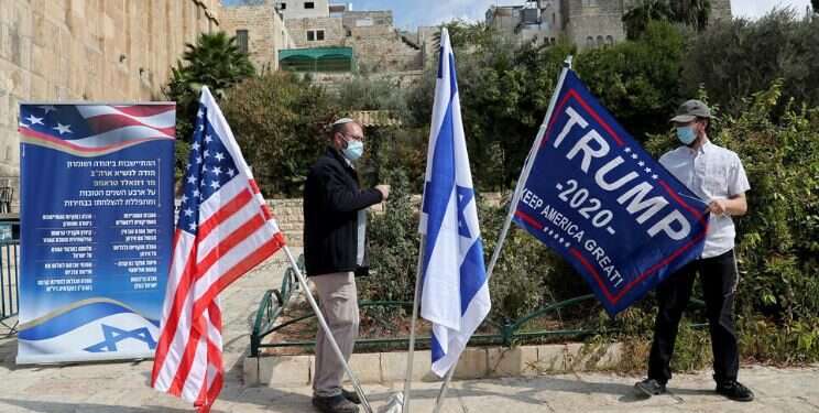 Israeli settlers pray for Trump's re-election at Cave of the Patriarchs