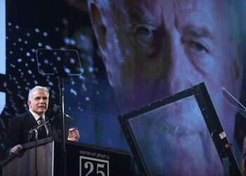 2,000 attend Rabin memorial in Tel Aviv