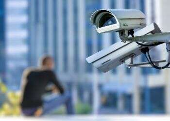 Corona chief proposes using CCTV to track mask-wearing by Israelis