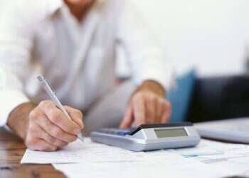 Israelis used government grants to cover overdraft, study finds