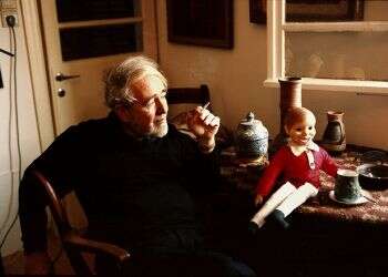 Israel Prize-winning poet Natan Zach dies at 89