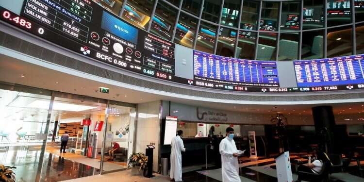 Major markets log weekly gains on vaccine hopes