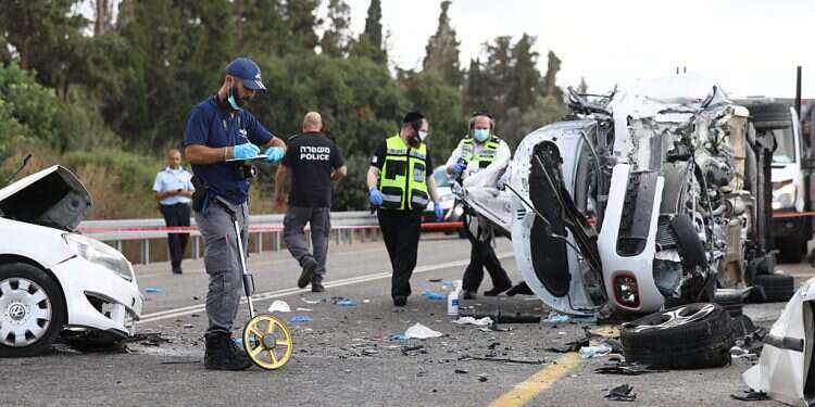 Israelis more worried about car accidents than about COVID, study shows